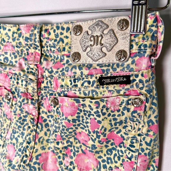 Miss Me Bermuda Shorts Stretch Denim Rhinestone Y2K Western 25 Floral Leopard - Picture 12 of 17